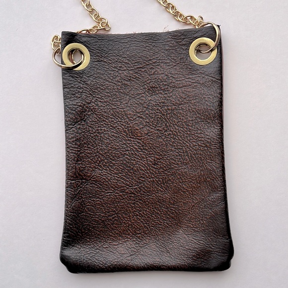 New Leather crossbody/pouch - Picture 4 of 11